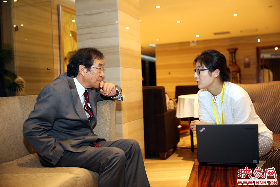 映象網記者專訪杜維明教授。