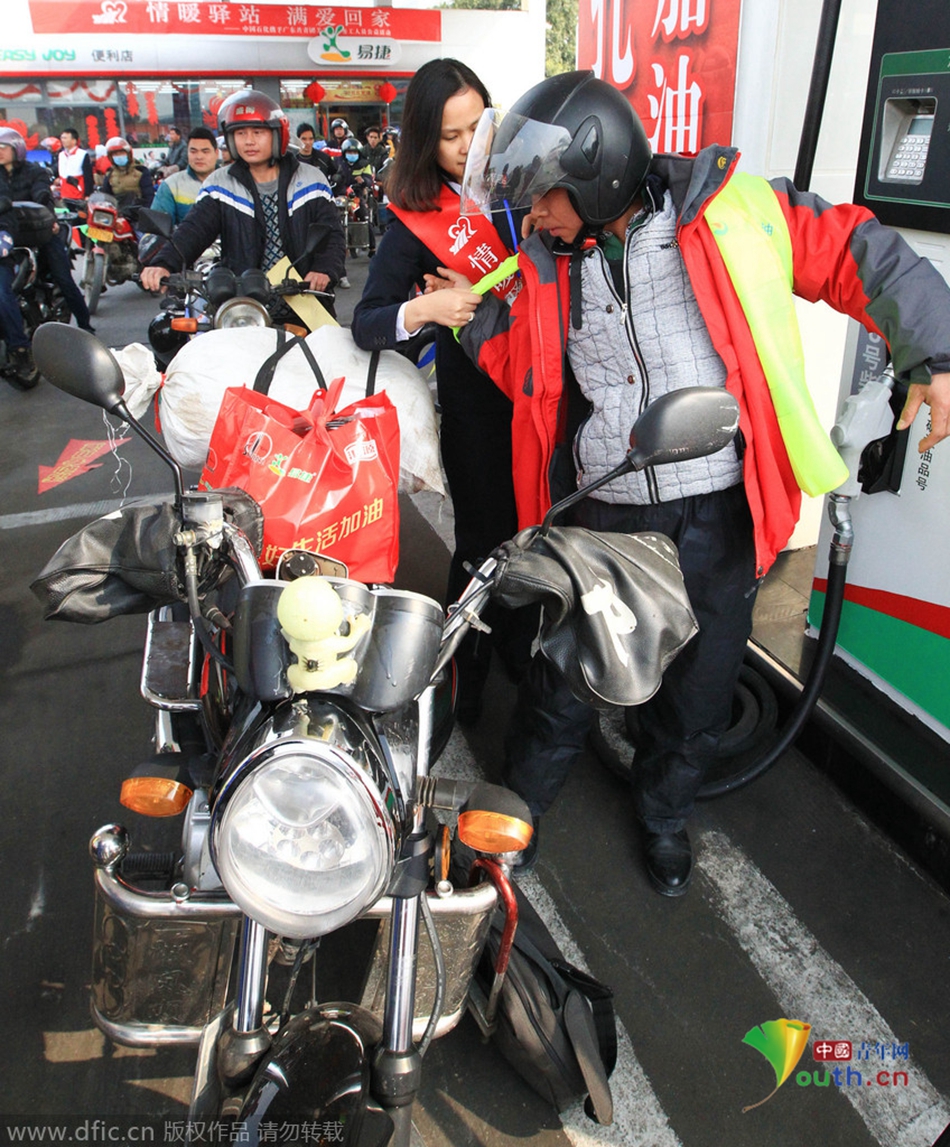 今年廣東、廣西兩省共193座中石化油站將為返鄉車主提供“6+X”免費服務，并將為1萬名“返鄉摩騎”免