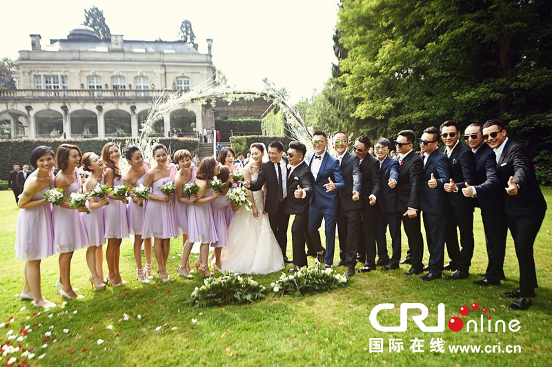 李小冉比利時辦婚禮 朱丹、鐘欣潼、應采兒做伴娘