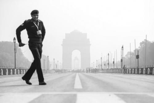 《紐約時報》網站27日配發的新德里1月某一天的霧霾照片。