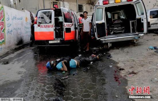 資料圖:加沙,以色列戰機轟炸一處市場,造成至少17名巴勒斯坦人死亡,200多人受傷。 資料圖:加沙,以色列戰機轟炸一處市場,造成至少17名巴勒斯坦人死亡,200多人受傷。