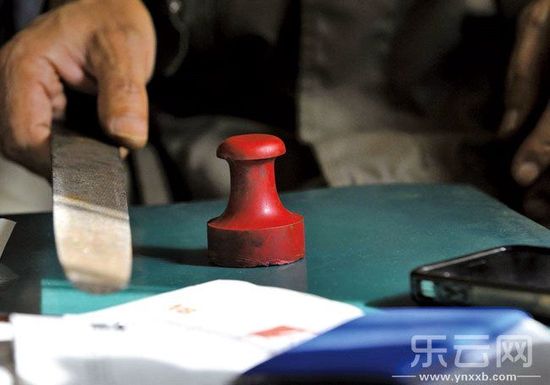 陶云江說起自己的女兒、家庭和現在的狀況時幾度哽咽