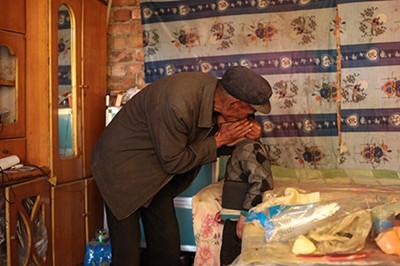 首例三鹿奶粉患兒曝光 比同齡孩子發育小 首例三鹿奶粉患兒曝光 比同齡孩子發育小