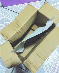 拼多多團購面膜,結果送來一個空盒、一張紙條。