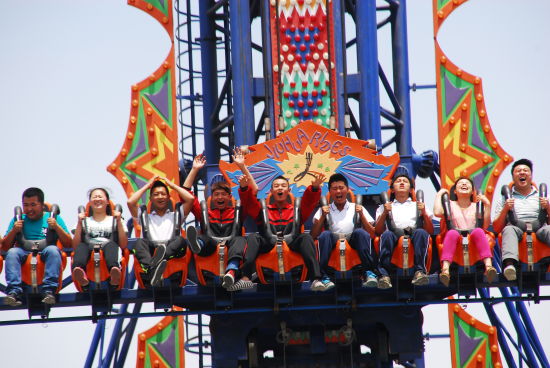 高考生組團解壓 玩轉蓬萊歐樂堡 高考生組團解壓 玩轉蓬萊歐樂堡