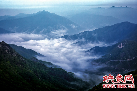美不勝收 爬山、游園、賞奇觀（組圖）
