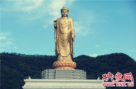 兩千多米的堯山之巔賞明月 聯游景區優惠享不停