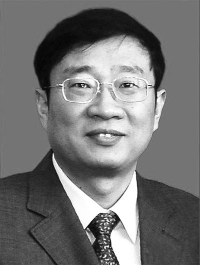 殲-15飛機研制現場總指揮羅陽，因突發急性心梗殉職，享年51歲