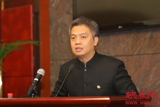 中央人民廣播電臺副臺長王曉暉在映象網上線儀式上講話 中央人民廣播電臺副臺長王曉暉在映象網上線儀式上講話