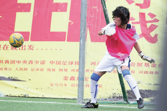 范運杰客串門將，才止住了本方連續丟球的頹勢