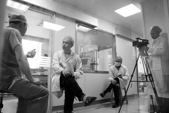 《生死之門——ICU見證實(shí)錄》拍攝現(xiàn)場