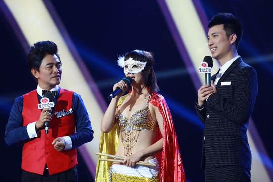 吳宗憲(左一)在《百變美人計》節目現場 吳宗憲(左一)在《百變美人計》節目現場