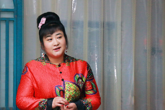 主持人香香在電視劇《嘿,真不是鬧著玩的》飾演大白鵝 主持人香香在電視劇《嘿,真不是鬧著玩的》飾演大白鵝