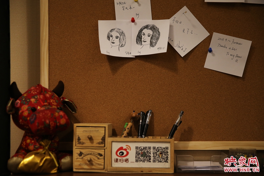 書店內(nèi)留言板一角。 書店內(nèi)留言板一角。