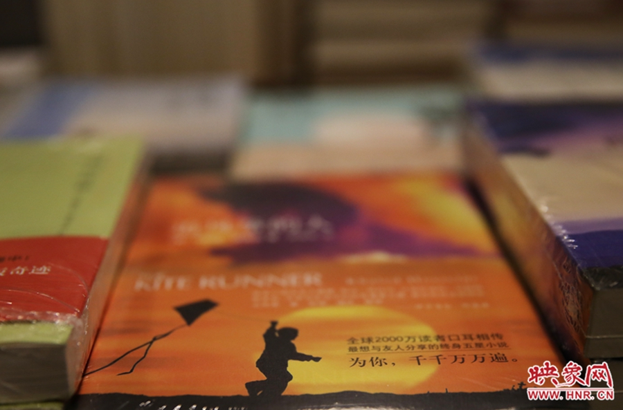 書店內(nèi)的書。 書店內(nèi)的書。