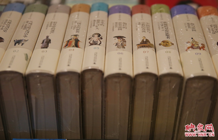 書店內(nèi)的書。 書店內(nèi)的書。