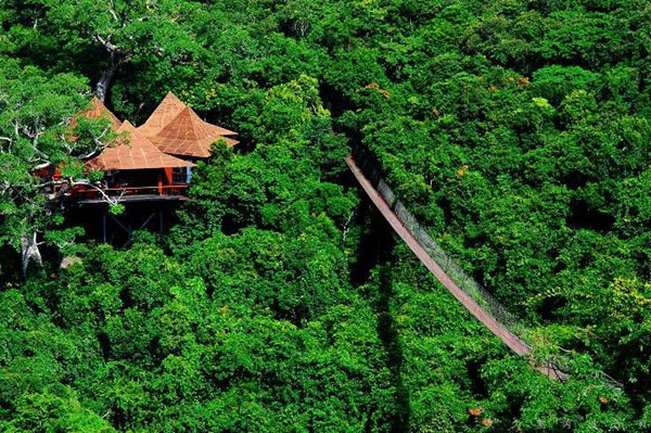 見(jiàn)證浪漫愛(ài)情 盤點(diǎn)中國(guó)浪漫愛(ài)情橋